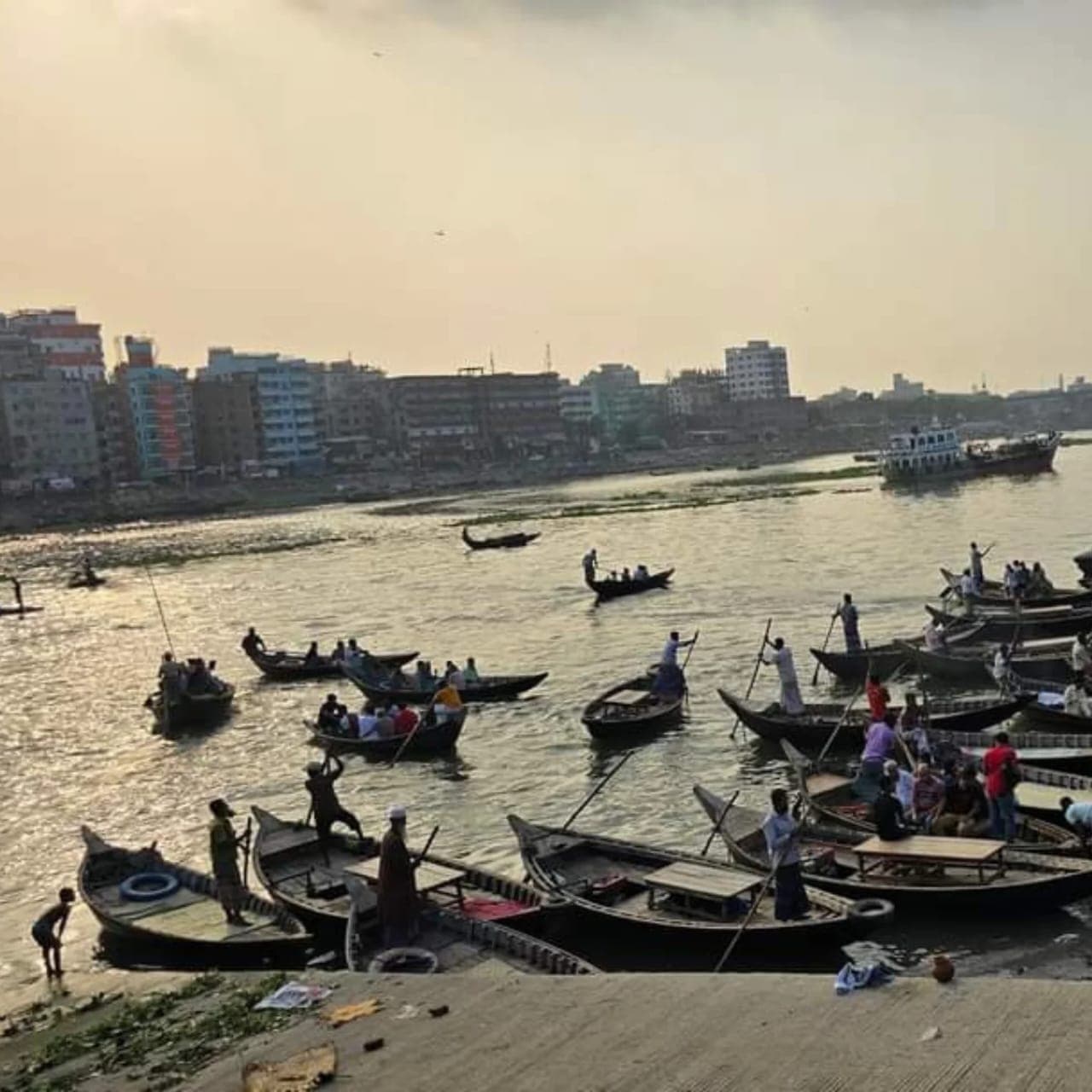 River Life on the Buriganga